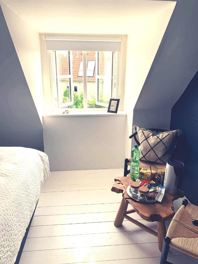 Room In A Danish Cottage With Garden View, 10 Min To Cph Gentofte Exterior photo