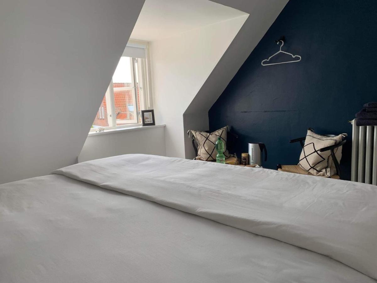 Room In A Danish Cottage With Garden View, 10 Min To Cph Gentofte Exterior photo